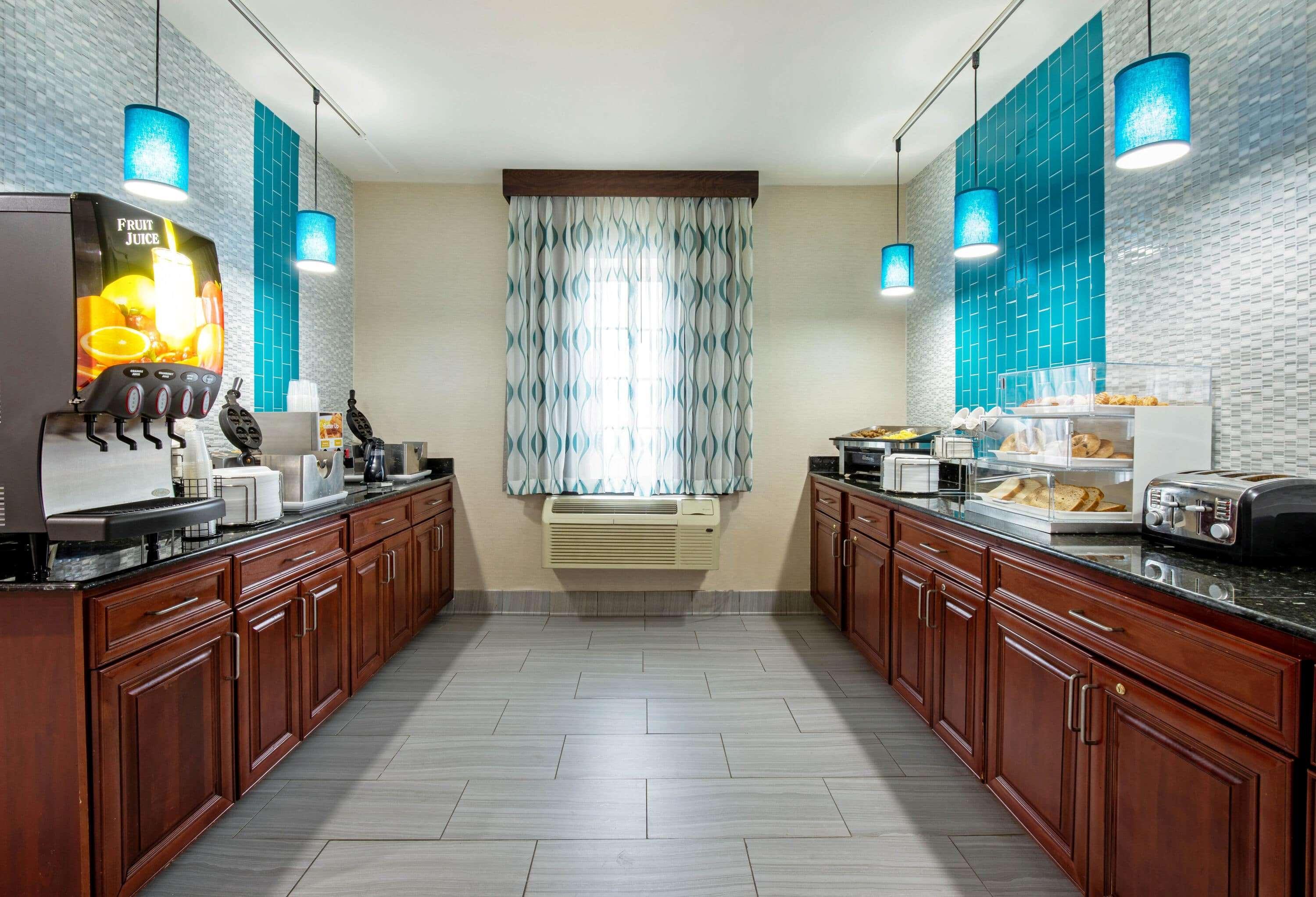 La Quinta By Wyndham New Cumberland - Harrisburg Hotel Exterior photo