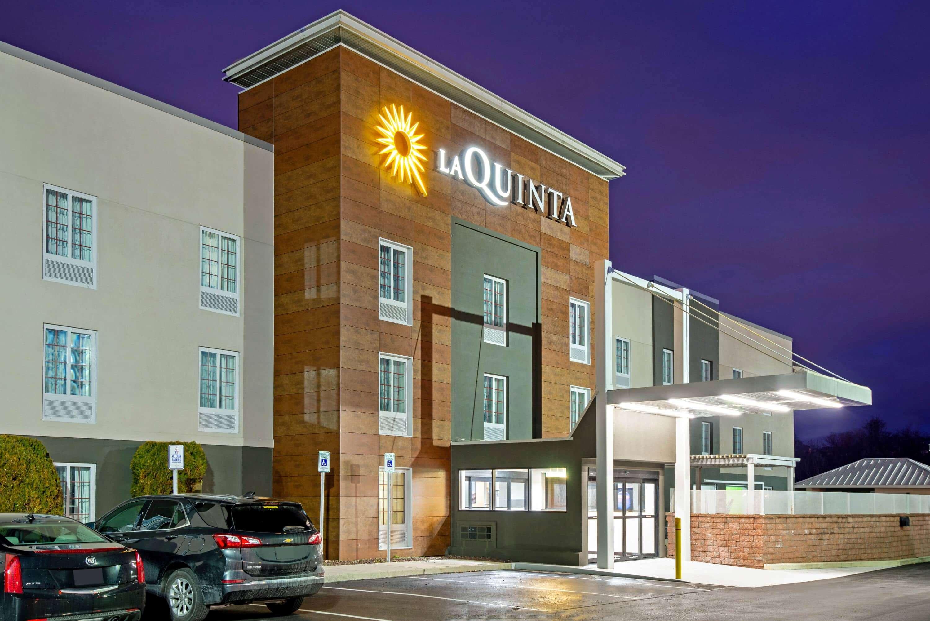 La Quinta By Wyndham New Cumberland - Harrisburg Hotel Exterior photo