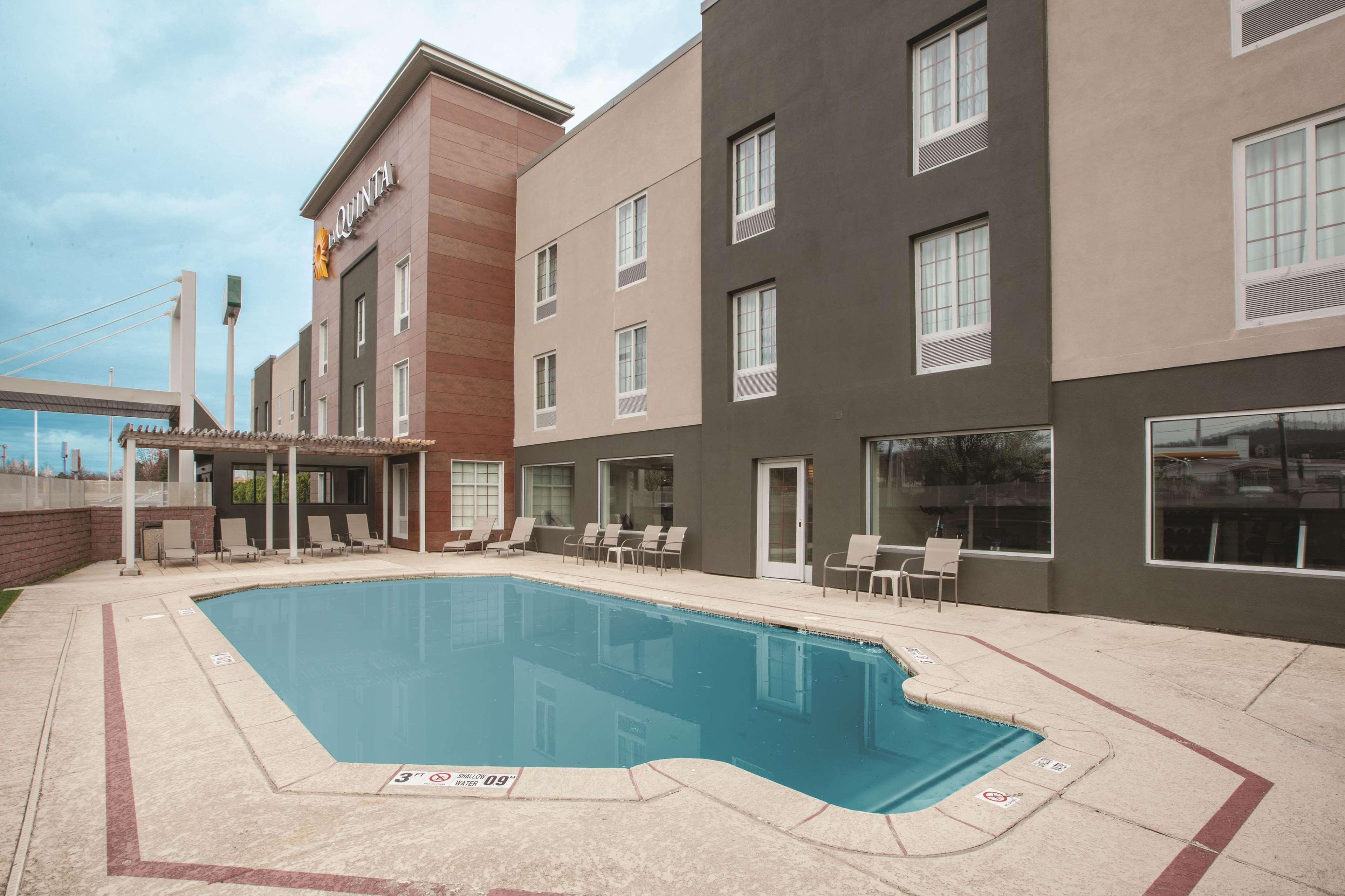 La Quinta By Wyndham New Cumberland - Harrisburg Hotel Exterior photo