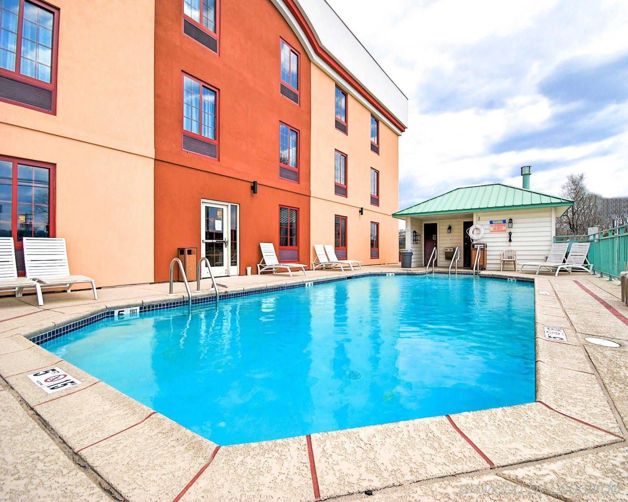 La Quinta By Wyndham New Cumberland - Harrisburg Hotel Exterior photo
